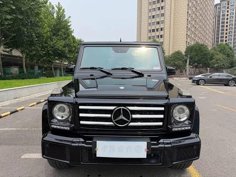 Mercedes Benz G-rated