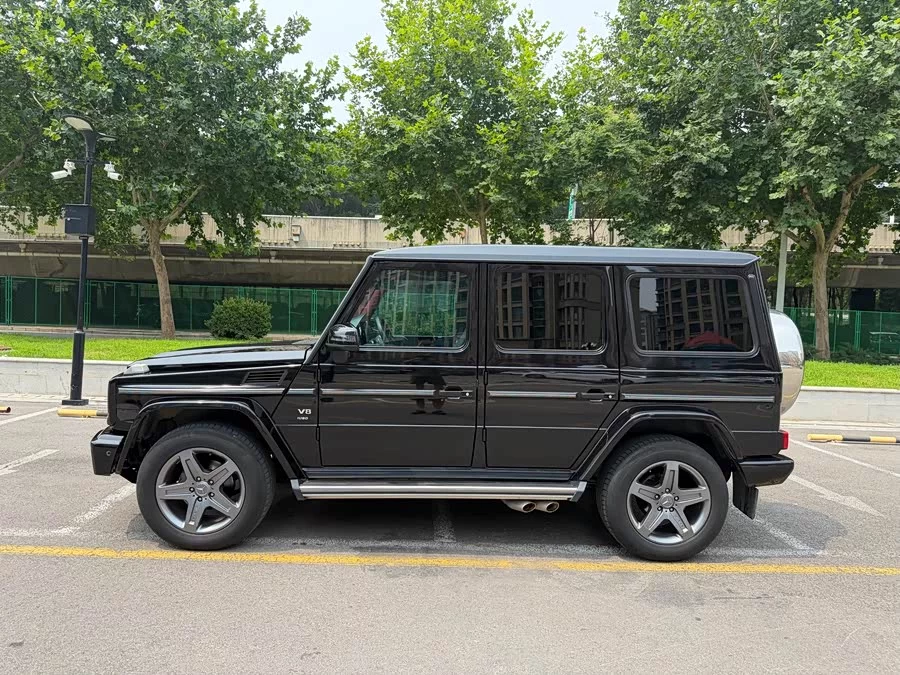 Mercedes Benz G-rated
