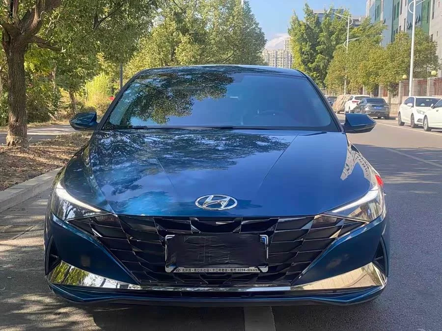 Hyundai Elantra