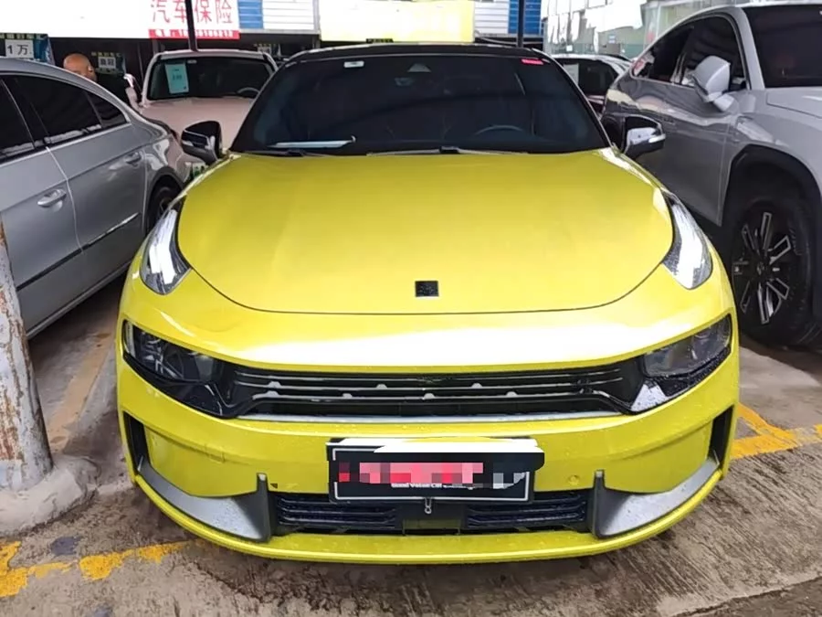 Lynk & Co 03