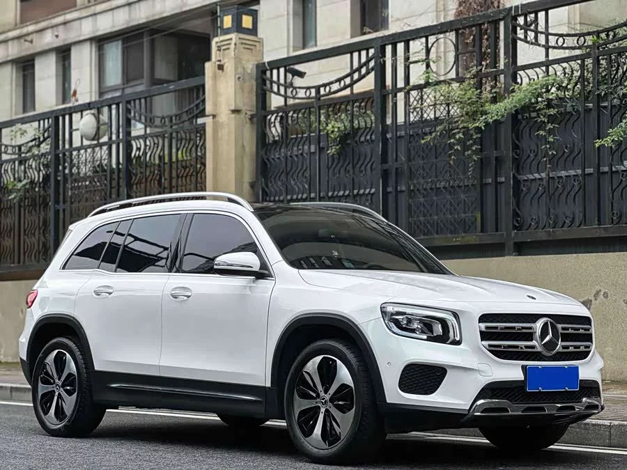 Mercedes Benz GLB