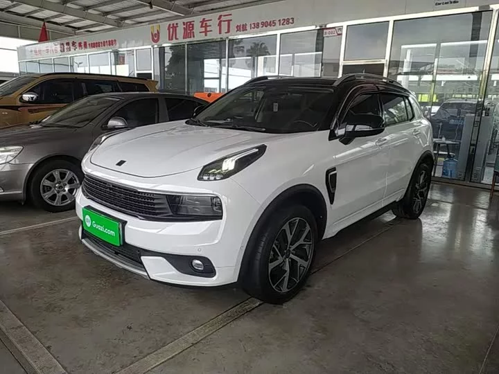 Lynk & Co 01 EM-P