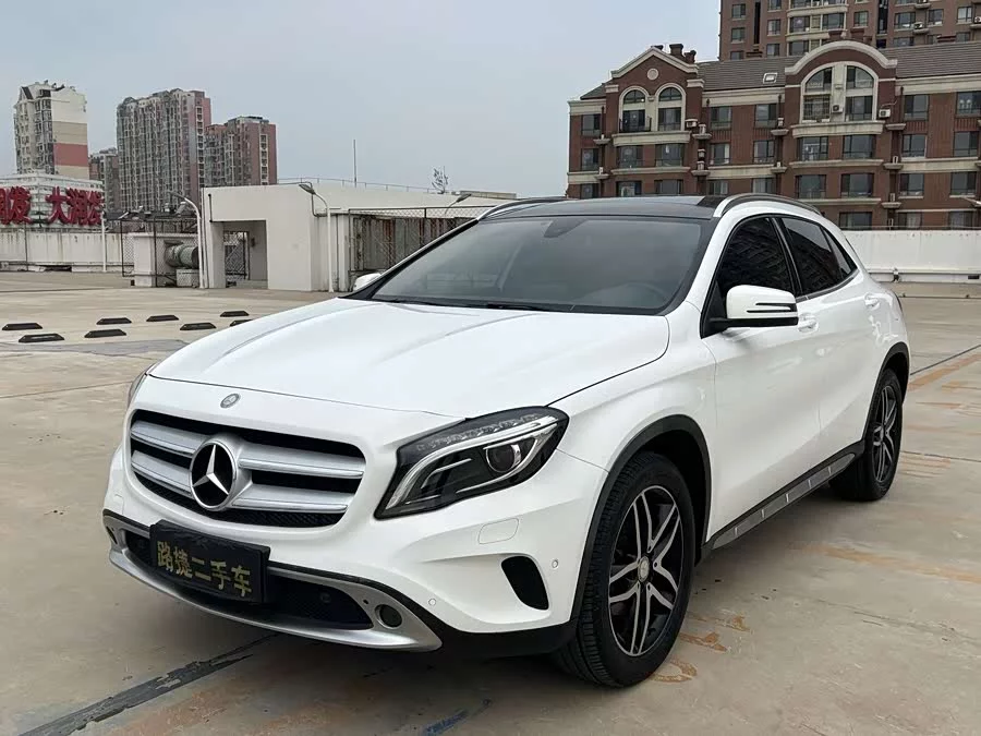 Mercedes Benz GLA