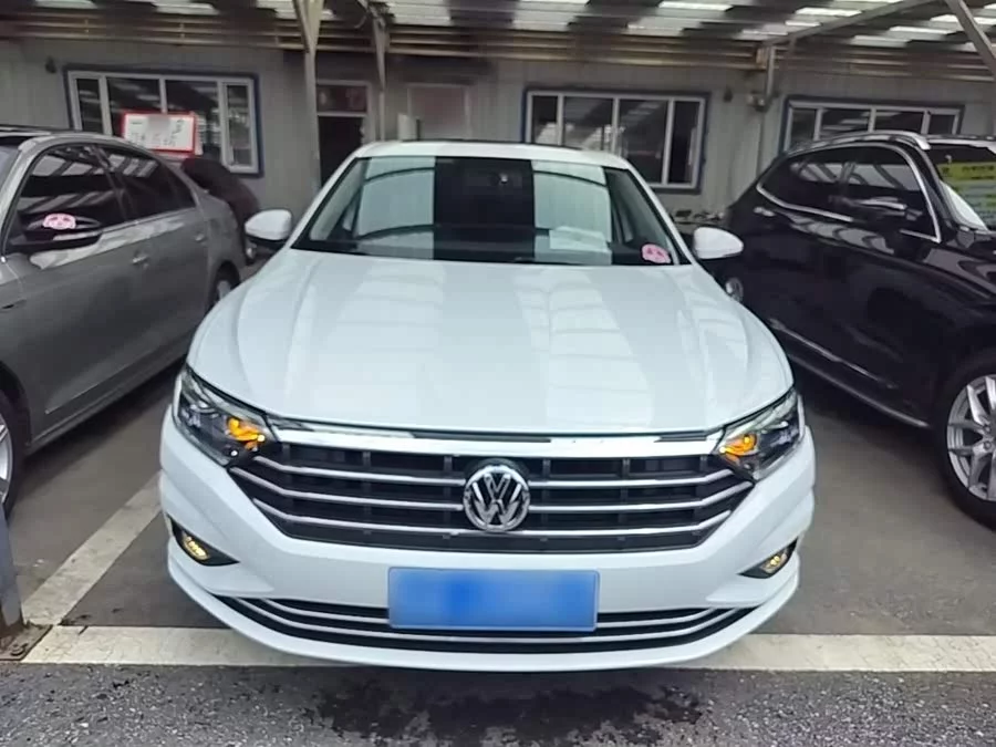 Volkswagen Sagitar