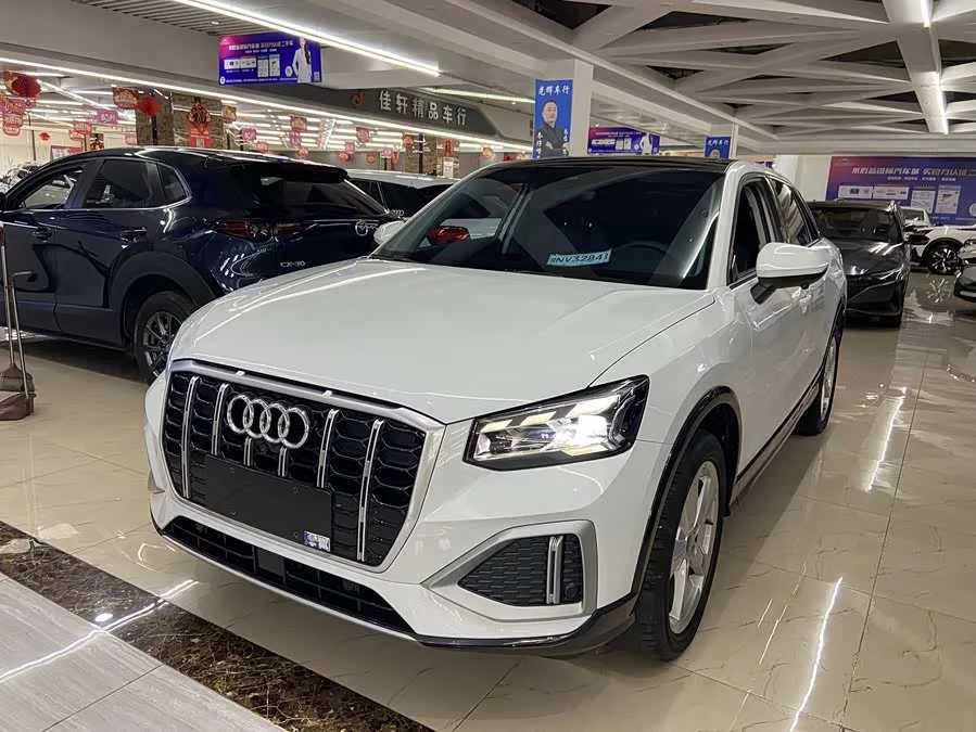 Audi Q2L