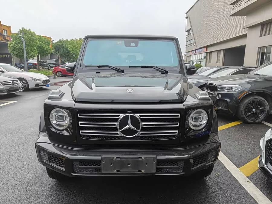 Mercedes Benz G-rated
