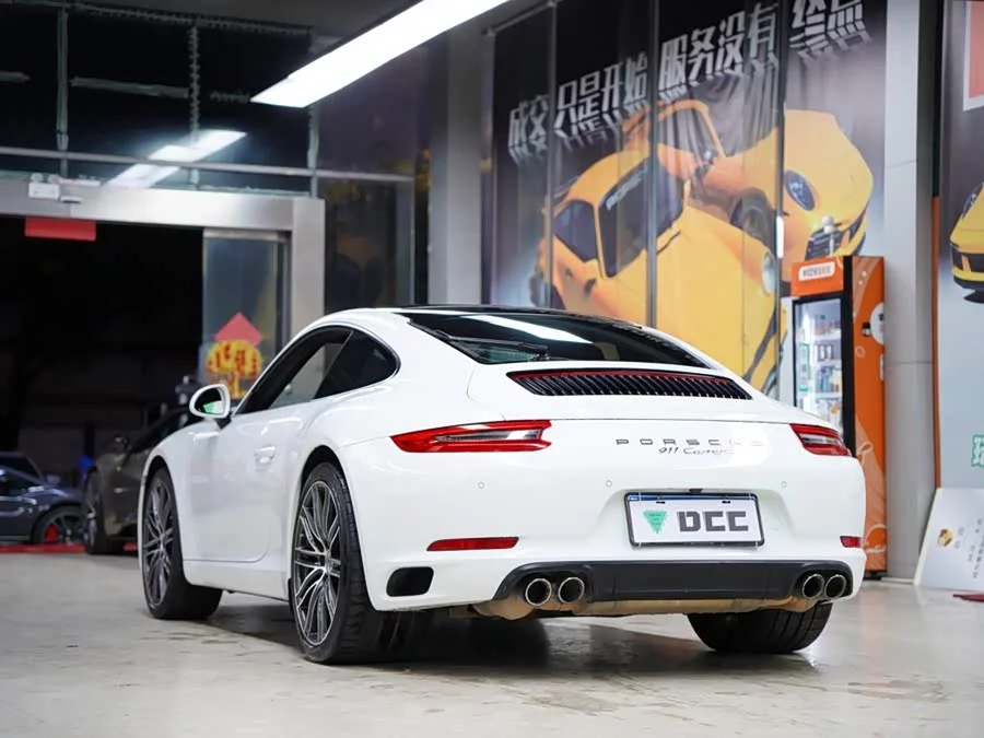 Porsche 911