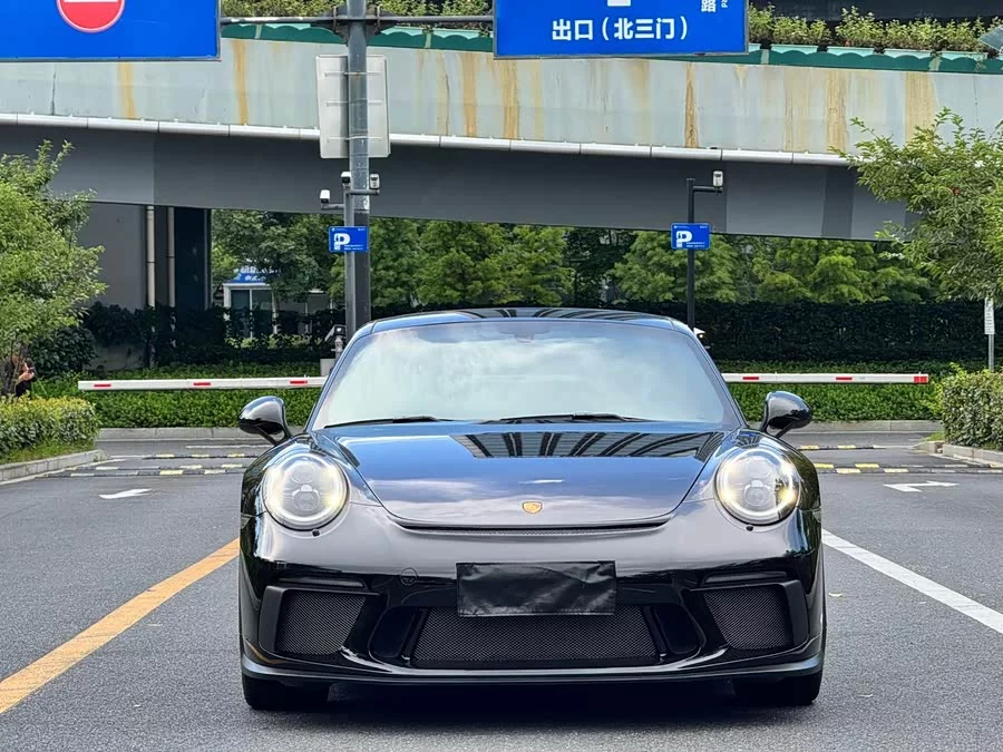 Porsche 911