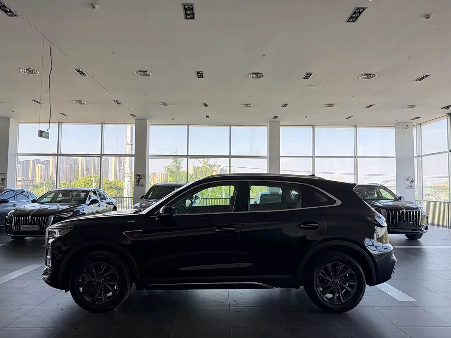 Hongqi HS5