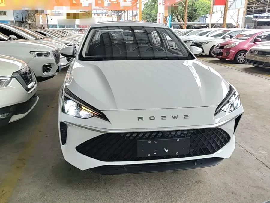 Roewe i5