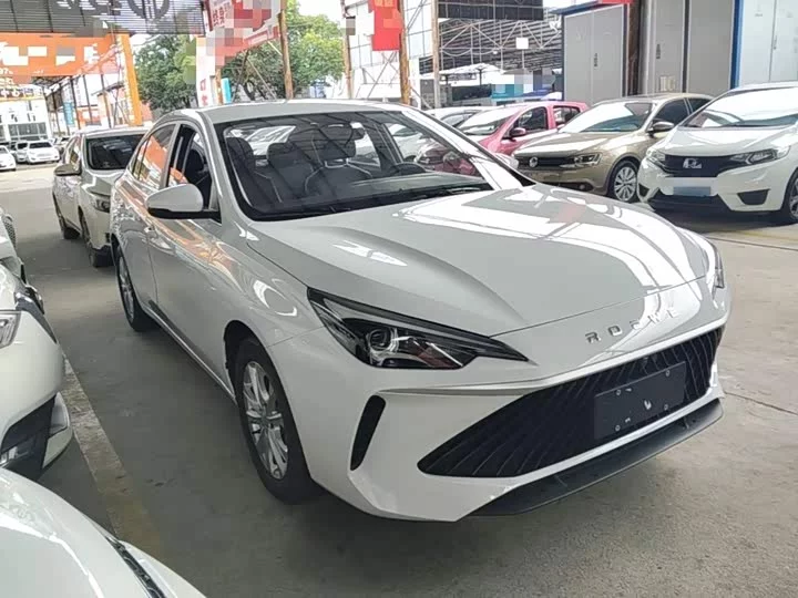 Roewe i5