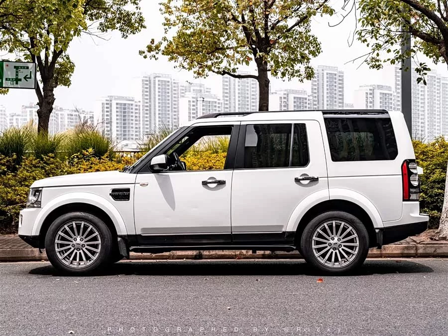 Land Rover finds