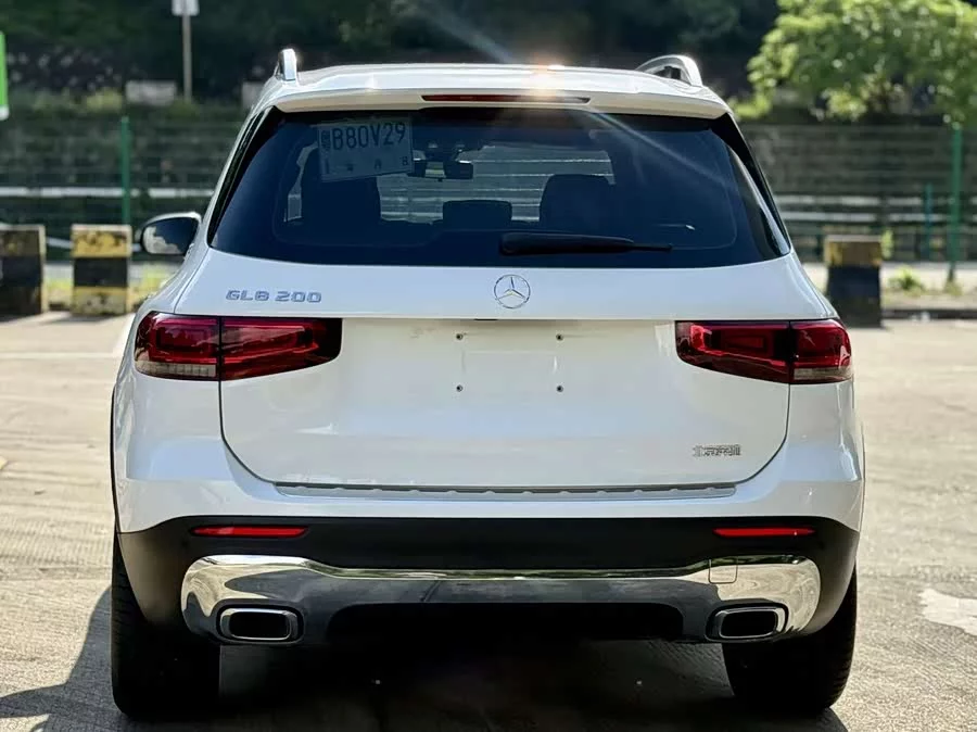 Mercedes Benz GLB