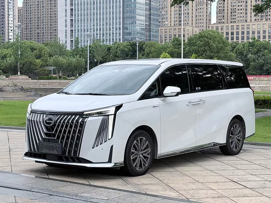 GAC Trumpchi M8