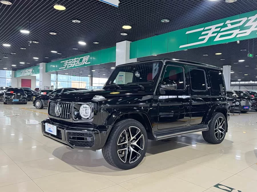 Mercedes Benz G-rated
