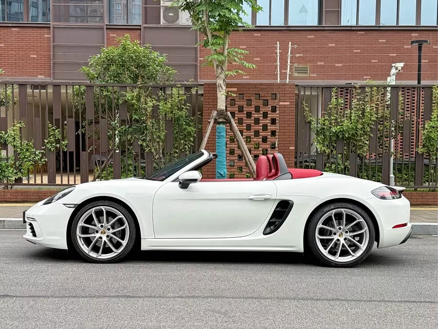 Porsche 718