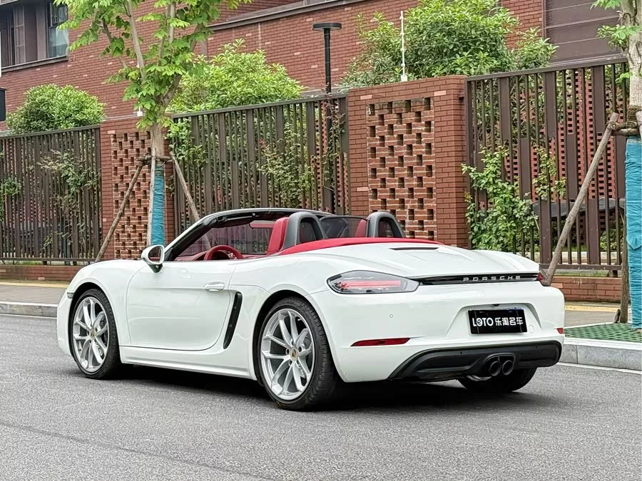 Porsche 718