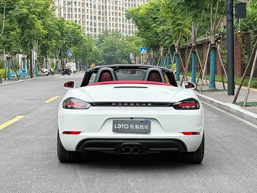 Porsche 718