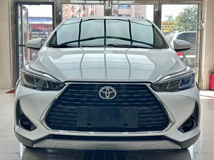 Toyota YARiS L