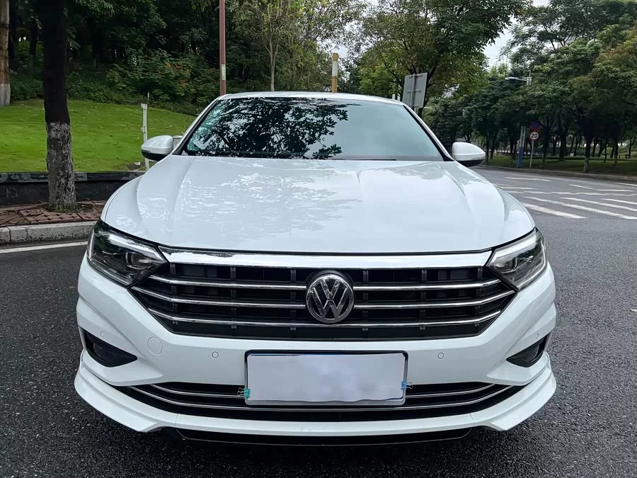 Volkswagen Sagitar