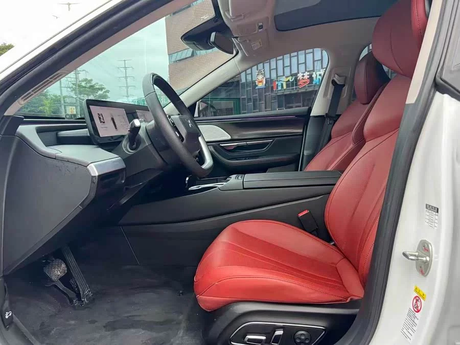 Xpeng P7