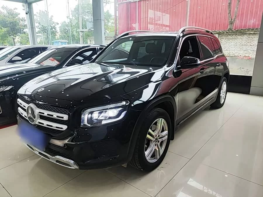 Mercedes Benz GLB