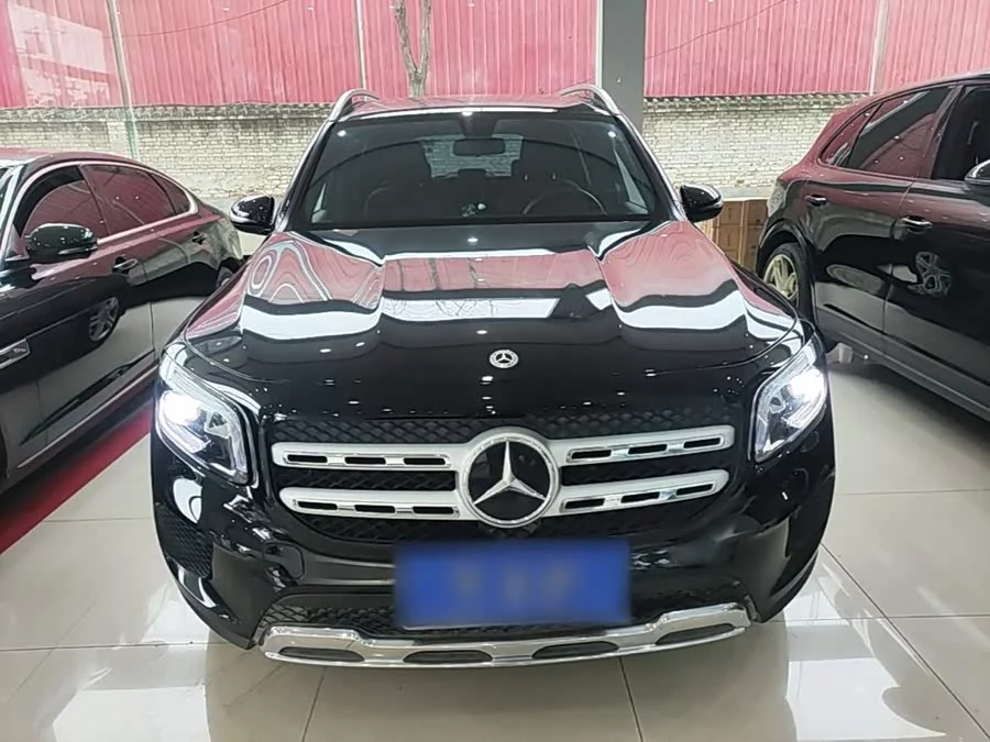 Mercedes Benz GLB