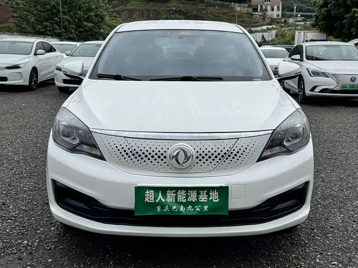 Dongfeng E70