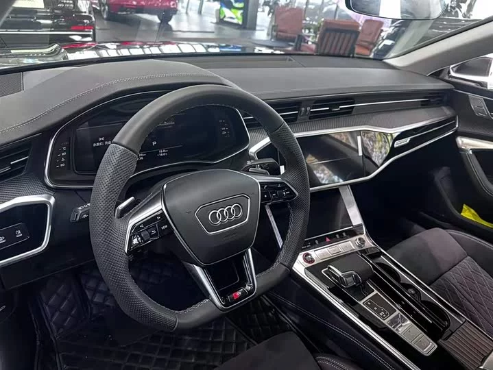 Audi S7