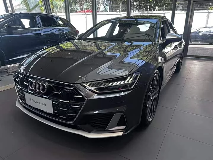 Audi S7