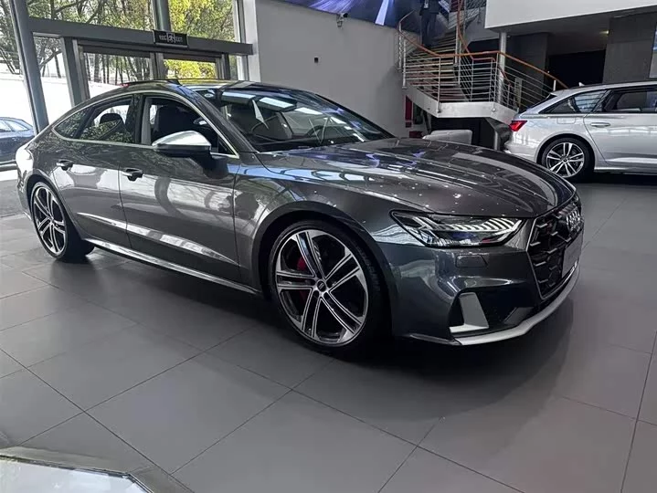 Audi S7