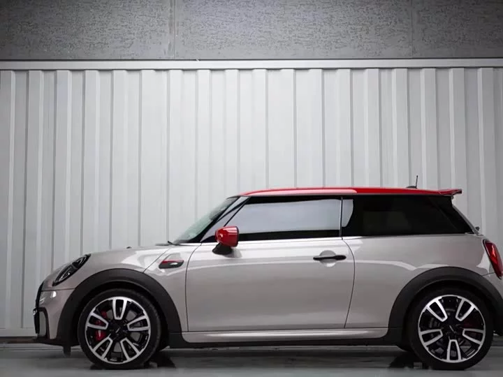 MINI JCW