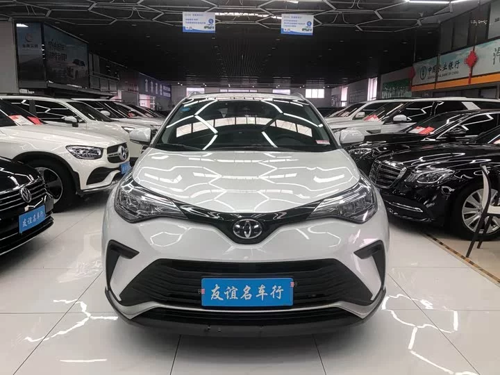 Toyota Yize IZOA
