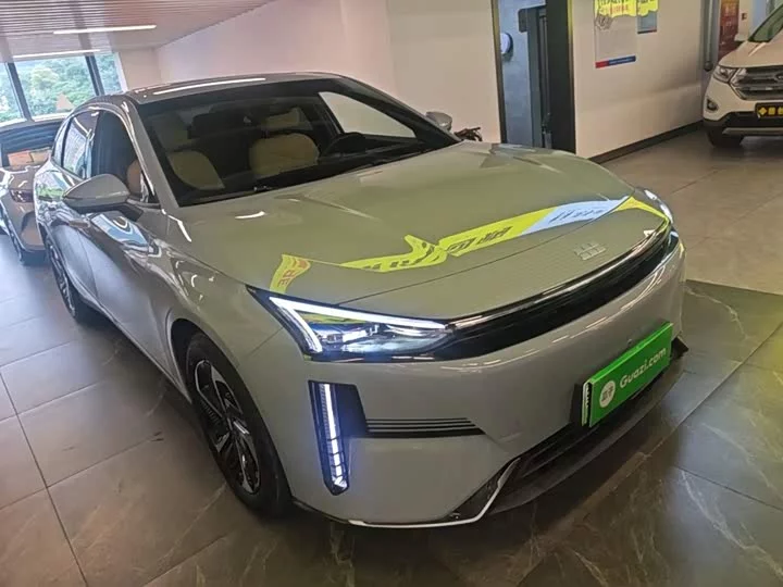 Geely Galaxy L6