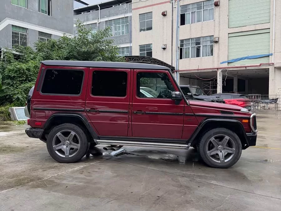 Mercedes Benz G-rated