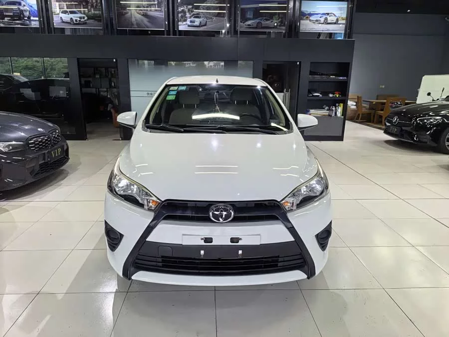 Toyota YARiS L