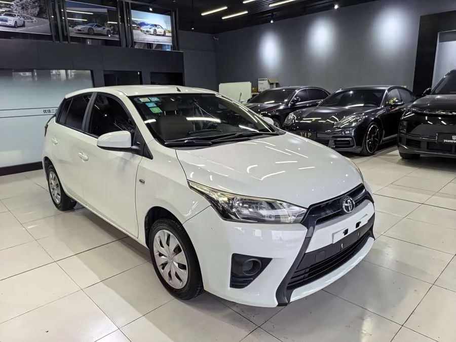 Toyota YARiS L