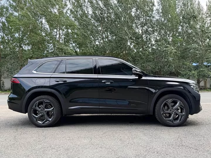 Geely Xingyue L