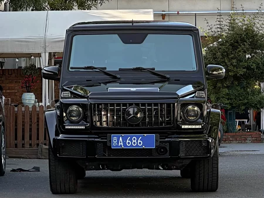 Mercedes Benz G-rated