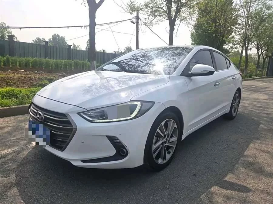 Hyundai elantra