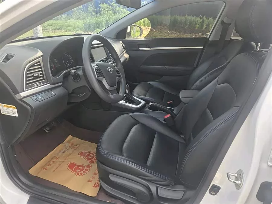Hyundai elantra