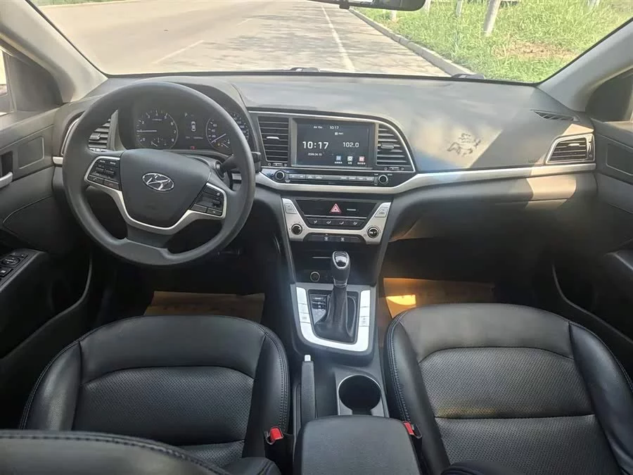 Hyundai elantra