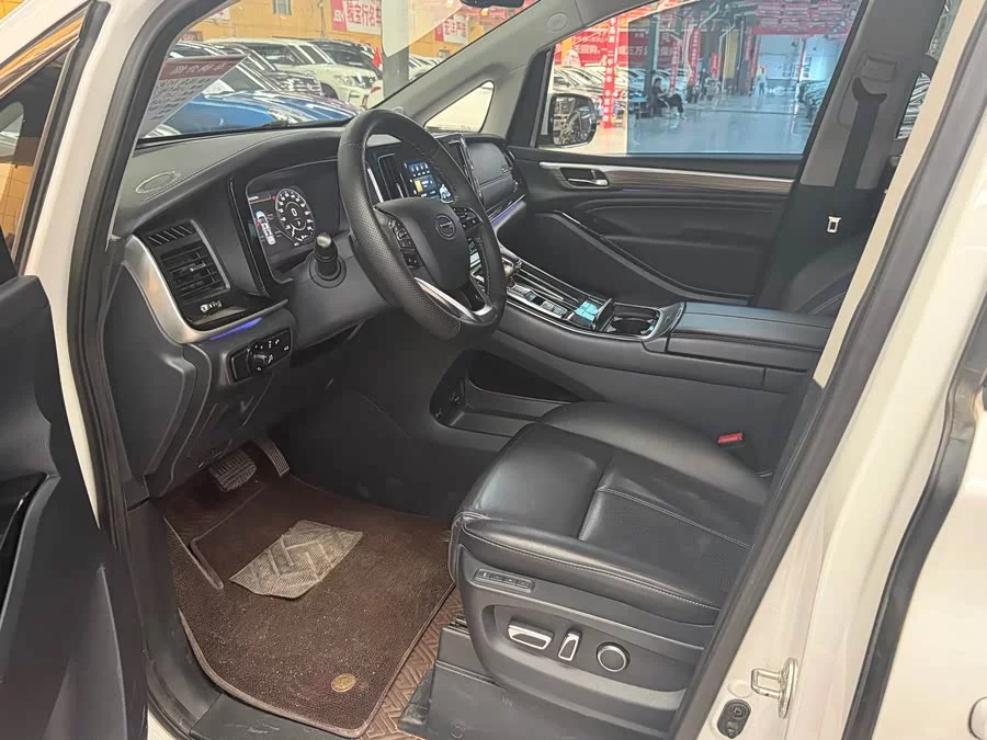 GAC Trumpchi M8
