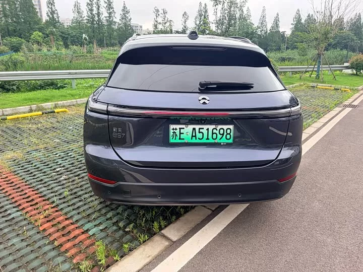 NIO ES7