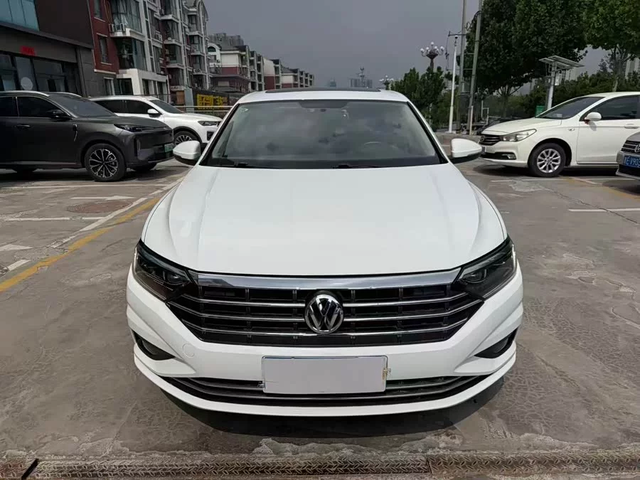 Volkswagen Sagitar