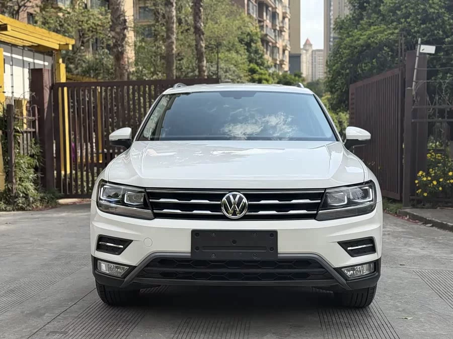 Volkswagen Tiguan L
