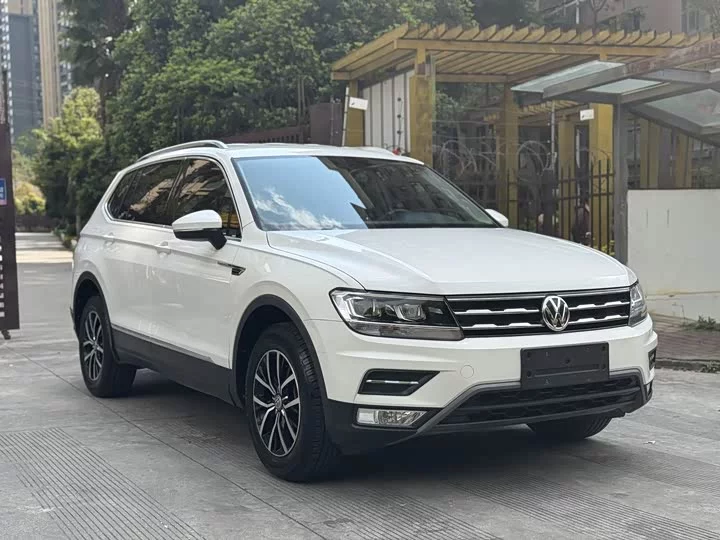 Volkswagen Tiguan L