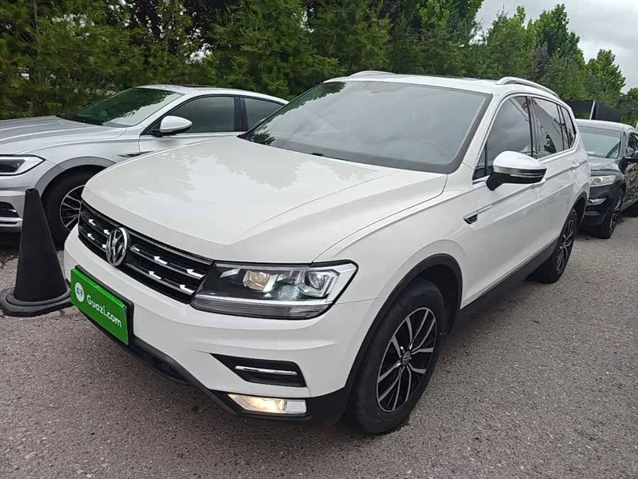 Volkswagen Tiguan L