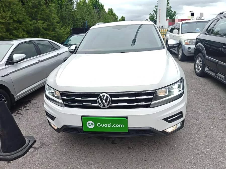 Volkswagen Tiguan L