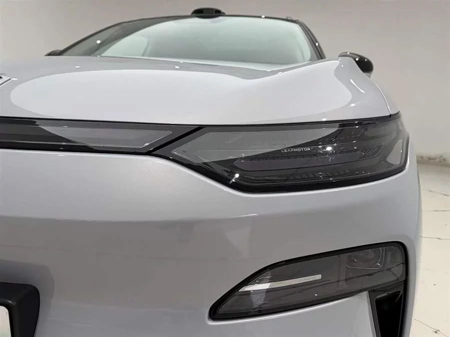 Leapmotor C11